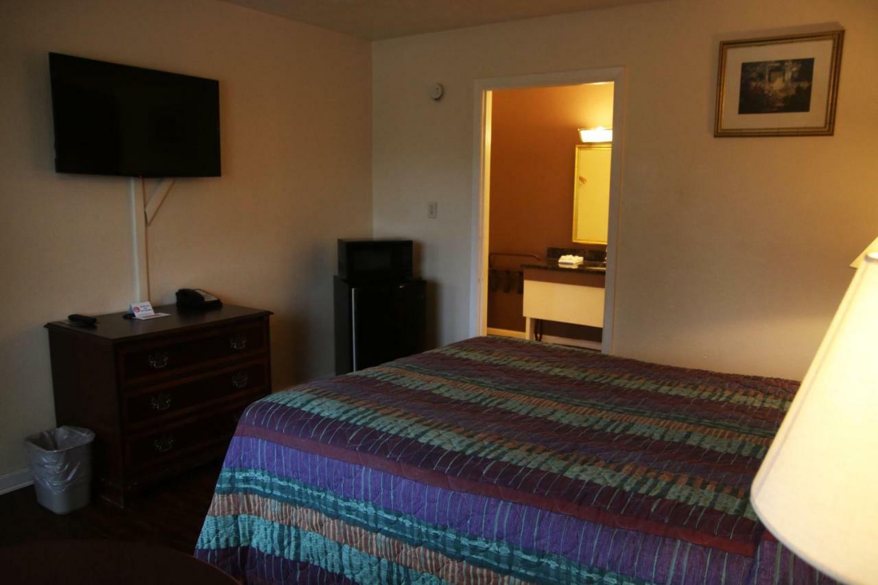 Imperial Inn Grand Blanc Exterior foto